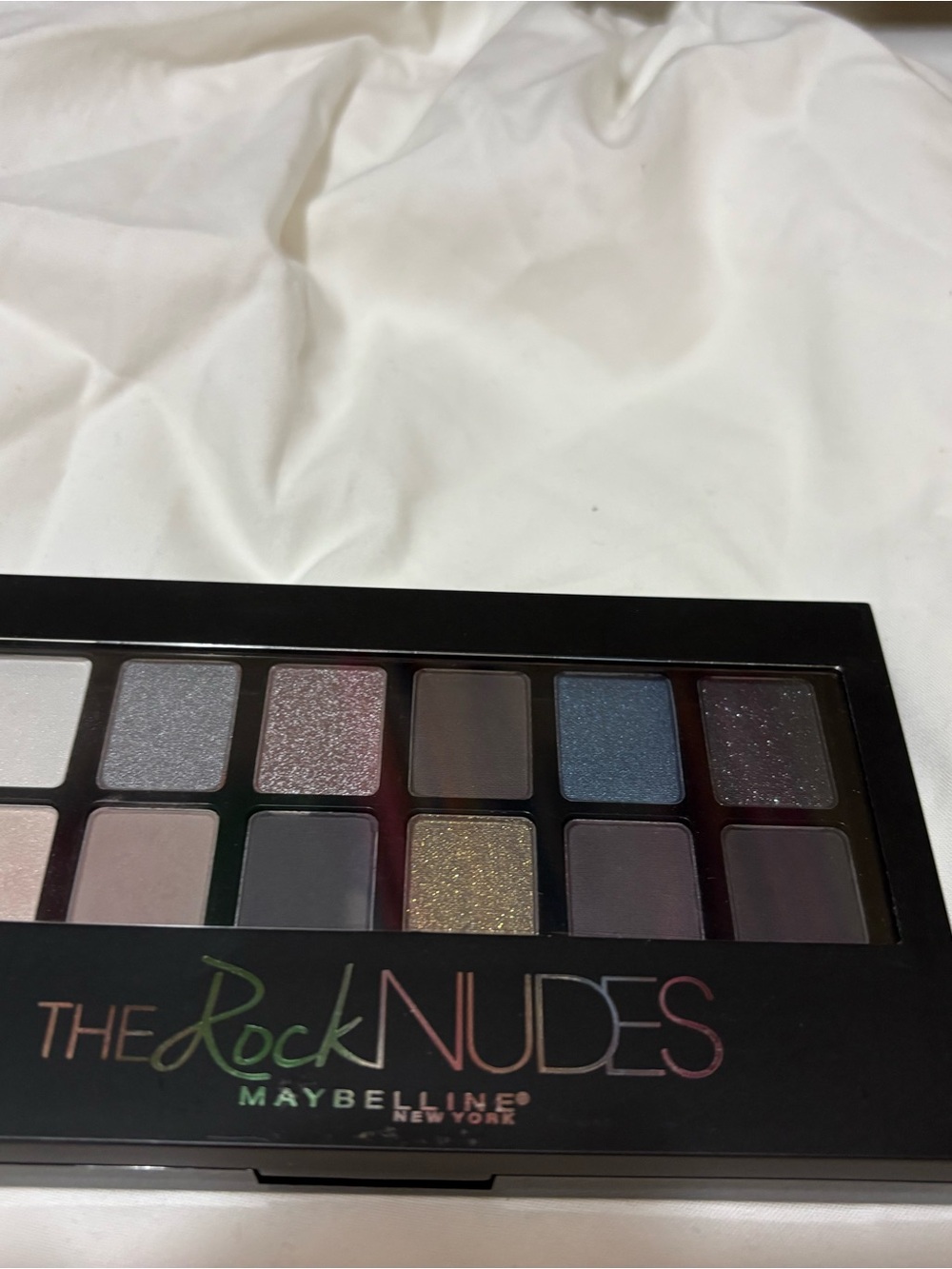 Maybelline Rock Nudes Eyeshadow Palette - Gray, Silver, Blue, Gold, Purple